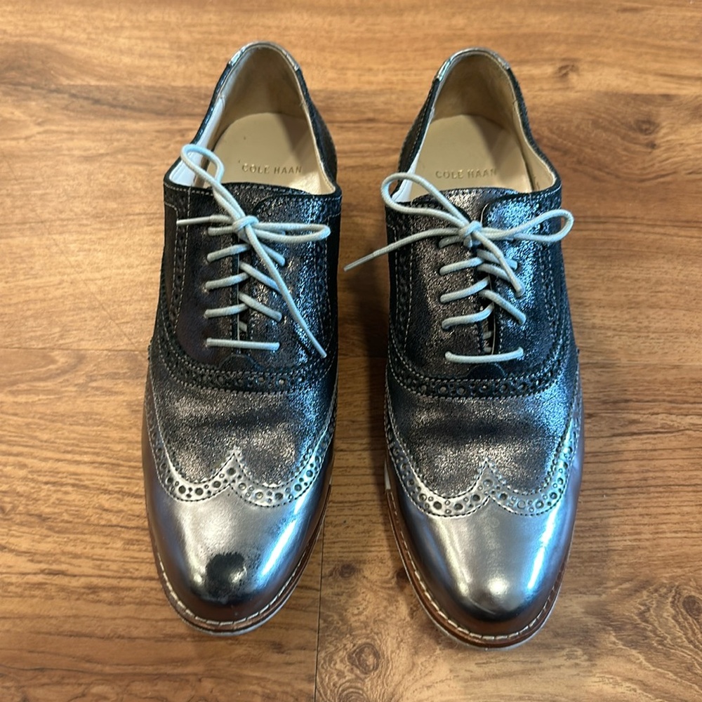 Silver Cole Haan Wingtip Oxfords | Size 8
